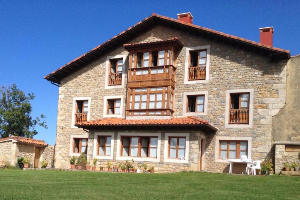 Villa La Casona de la Bisa Colombres Exterior foto